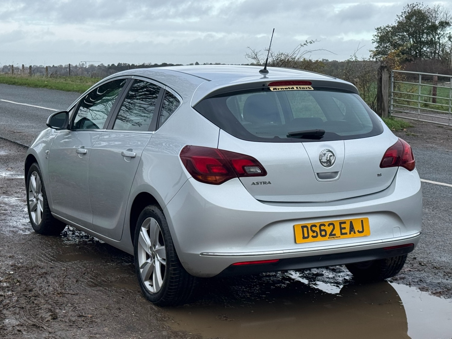 Used Vauxhall Astra 2013 for sale - 76533936: Photo 7