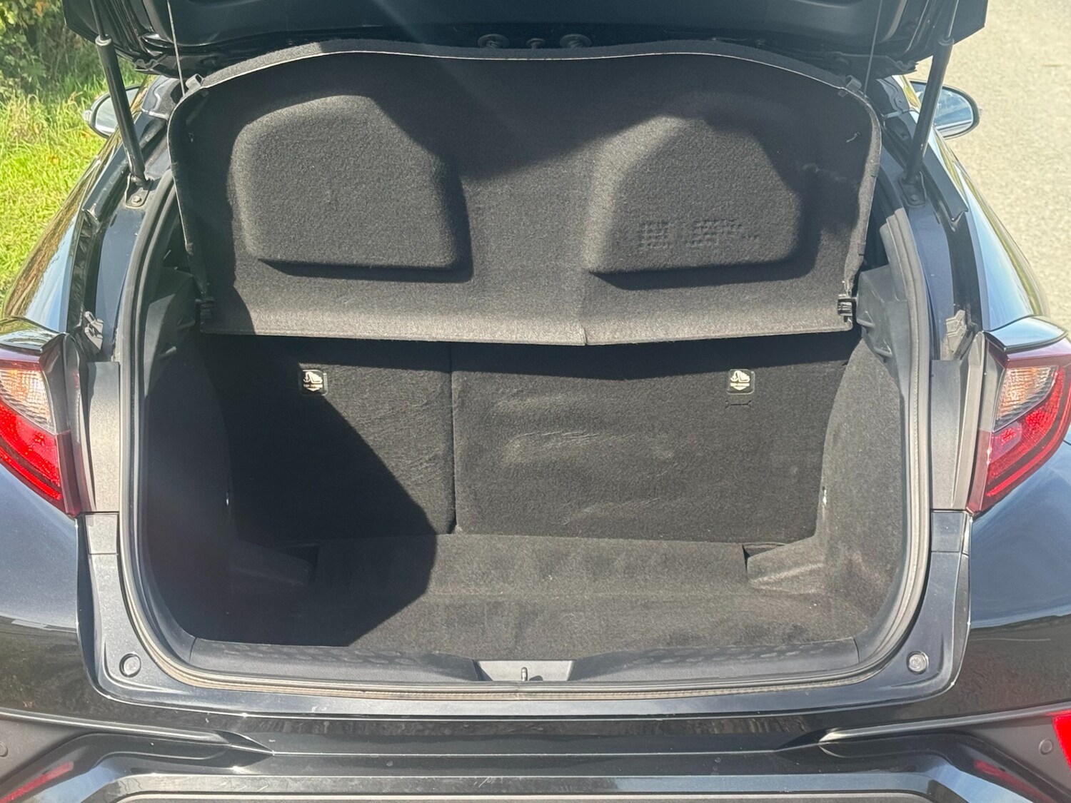 Used Toyota C-HR 2020 for sale - 76104460: Photo 18