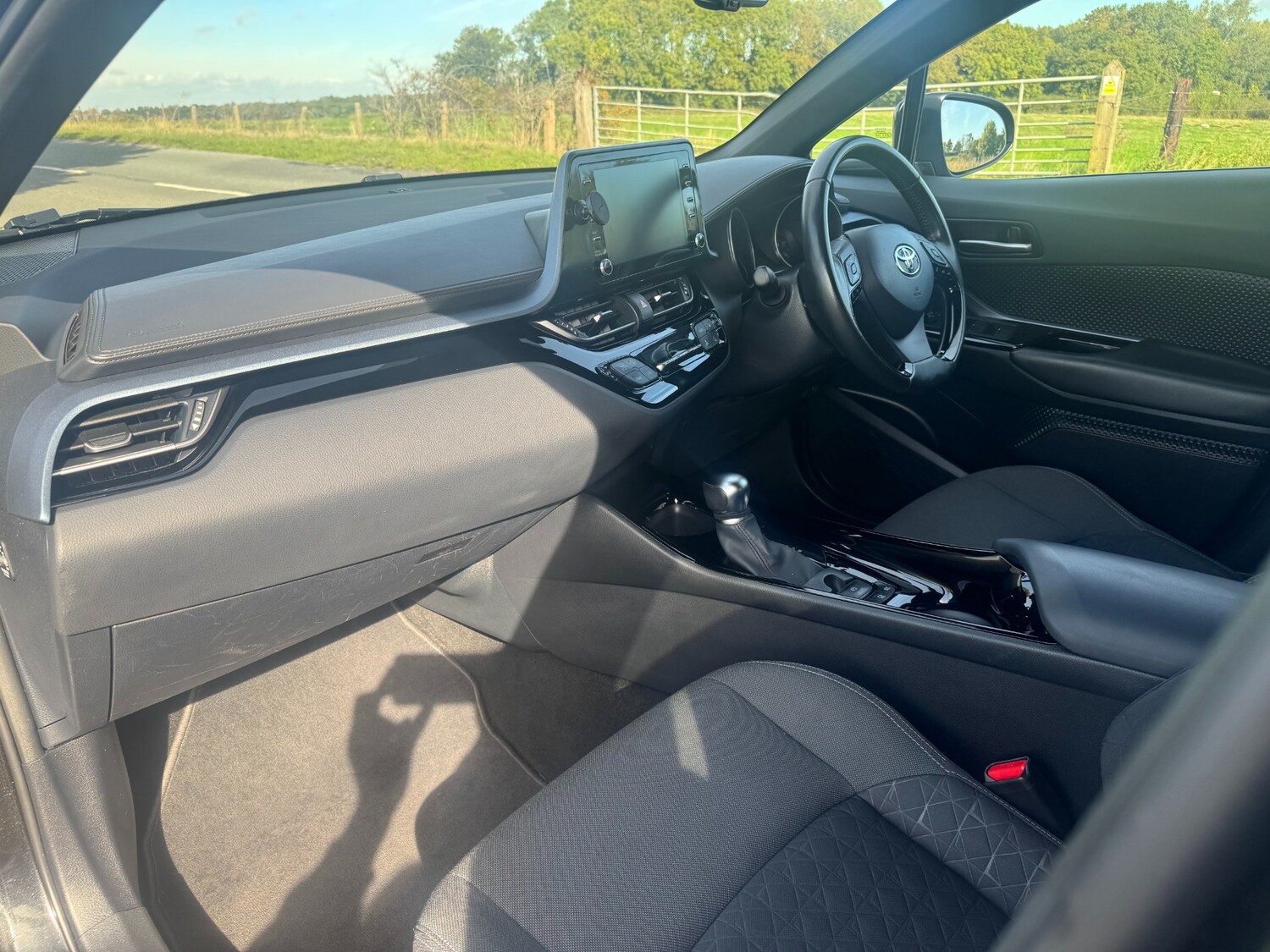 Used Toyota C-HR 2020 for sale - 76104460: Photo 26