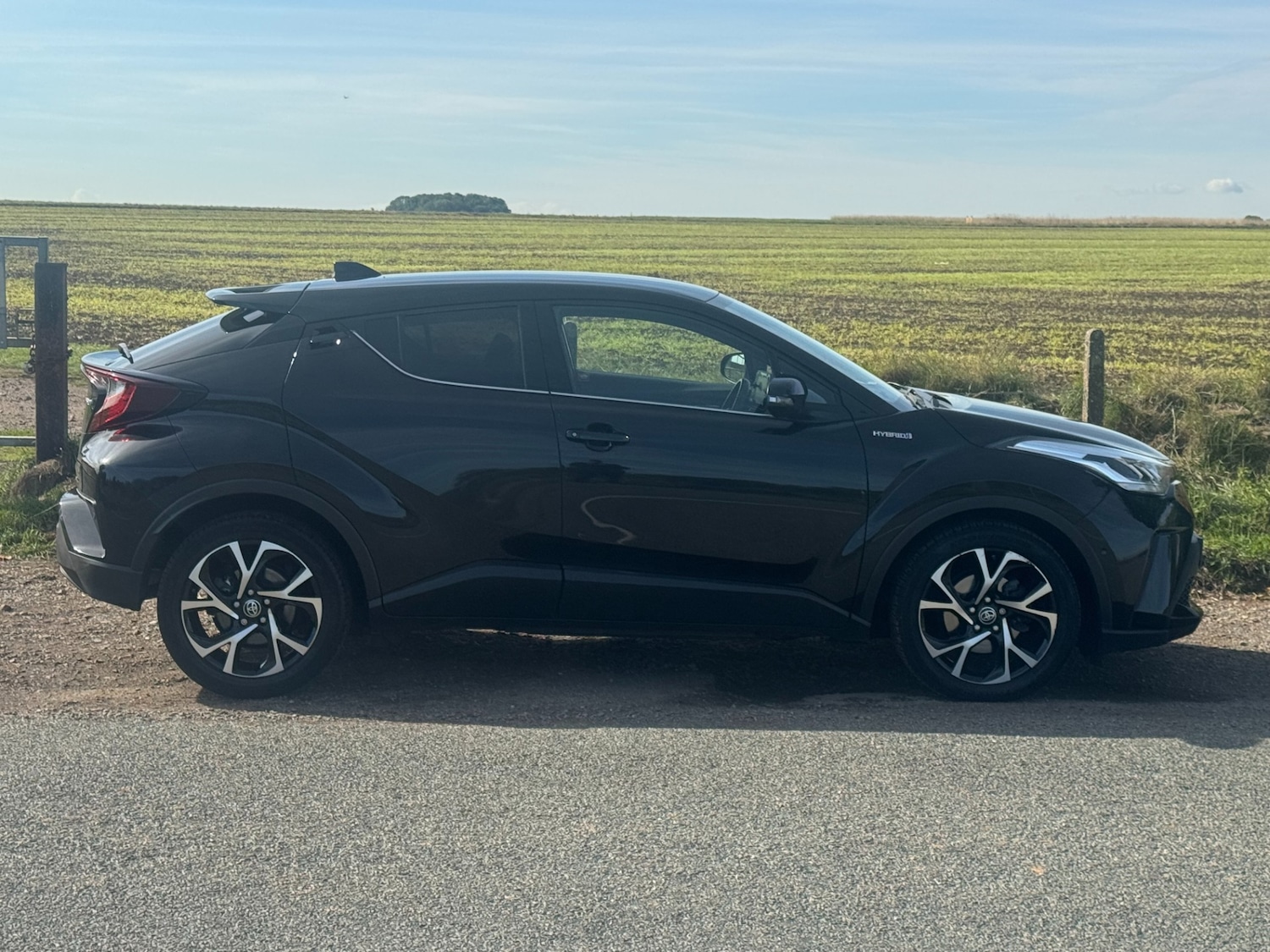 Used Toyota C-HR 2020 for sale - 76104460: Photo 4