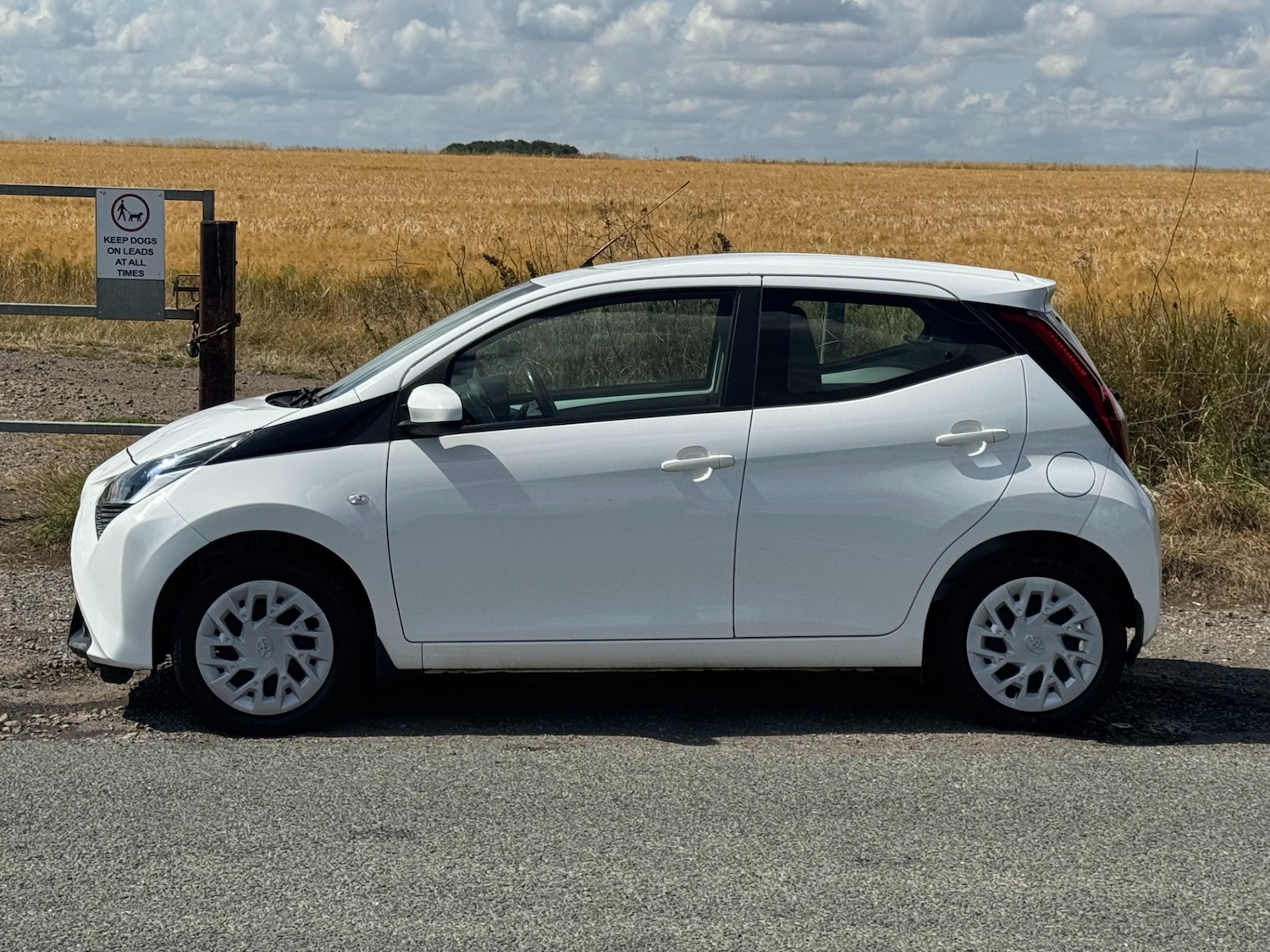 Used Toyota AYGO 2021 for sale - 77236876: Photo 8