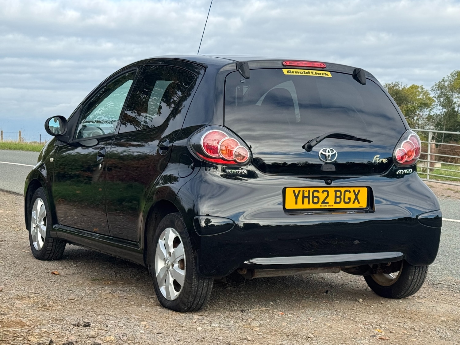 Used Toyota AYGO 2012 for sale - 76376433: Photo 15