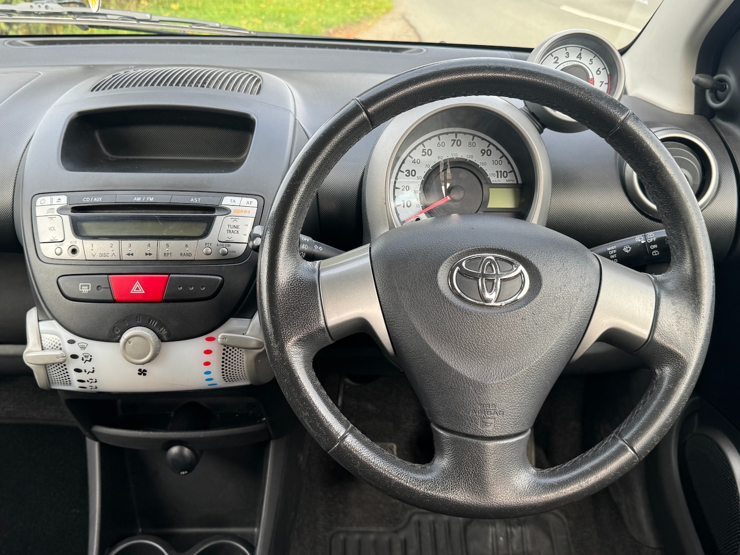 Used Toyota AYGO 2012 for sale - 76376433: Photo 20