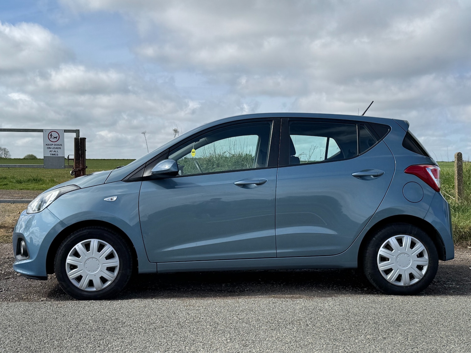Used Hyundai i10 2015 for sale - 76923999: Photo 16