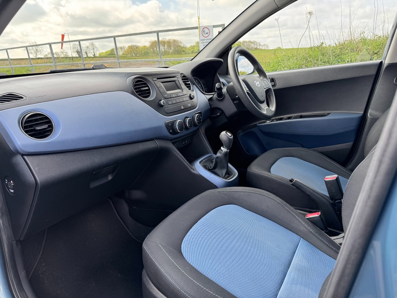 Used Hyundai i10 2015 for sale - 76923999: Photo 24