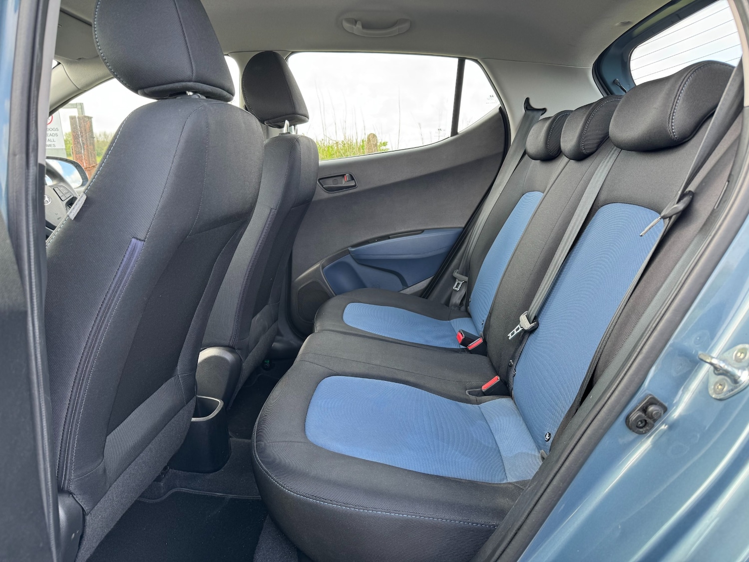 Used Hyundai i10 2015 for sale - 76923999: Photo 28