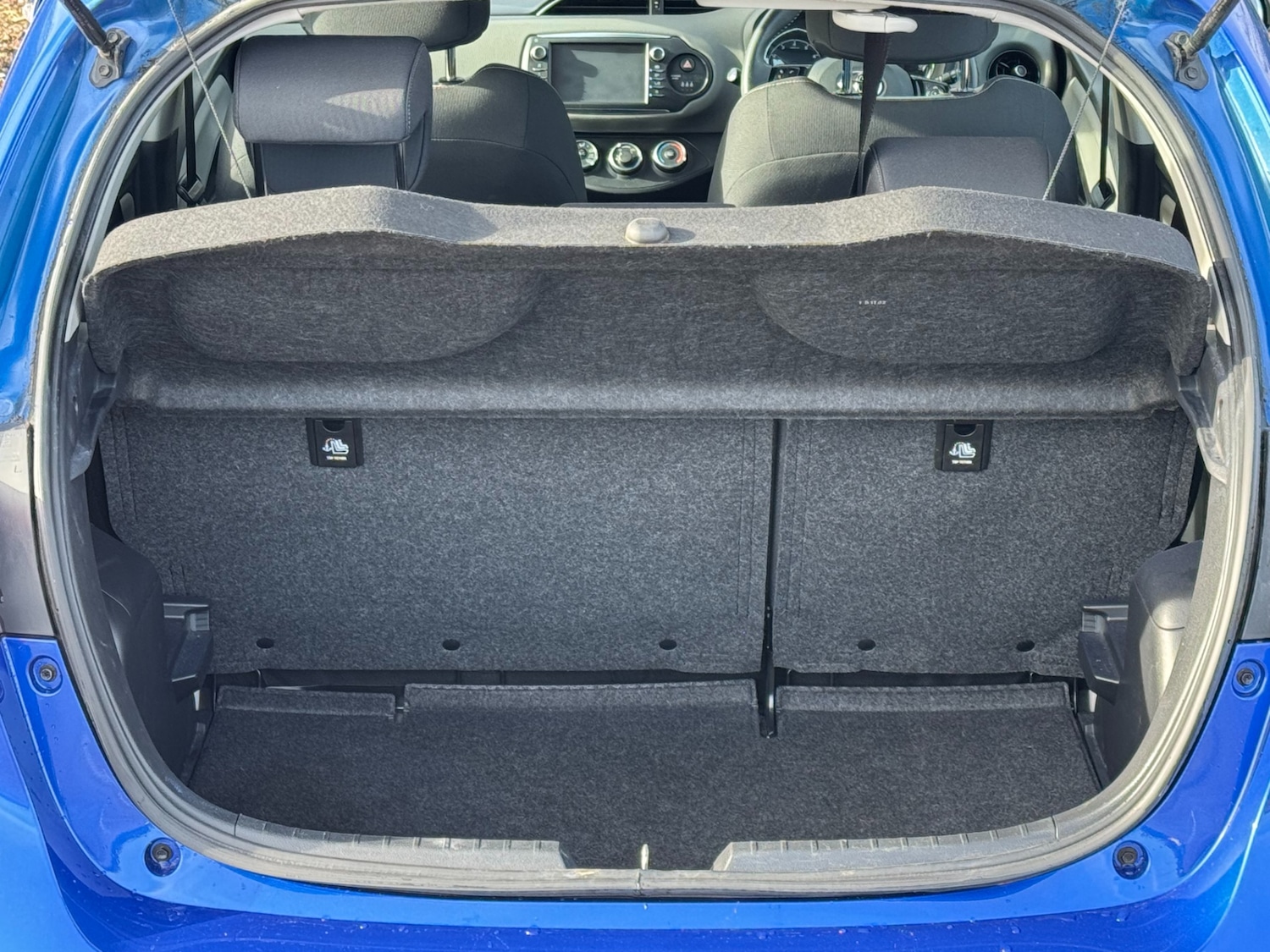 Used Toyota Yaris 2019 for sale - 77584032: Photo 18