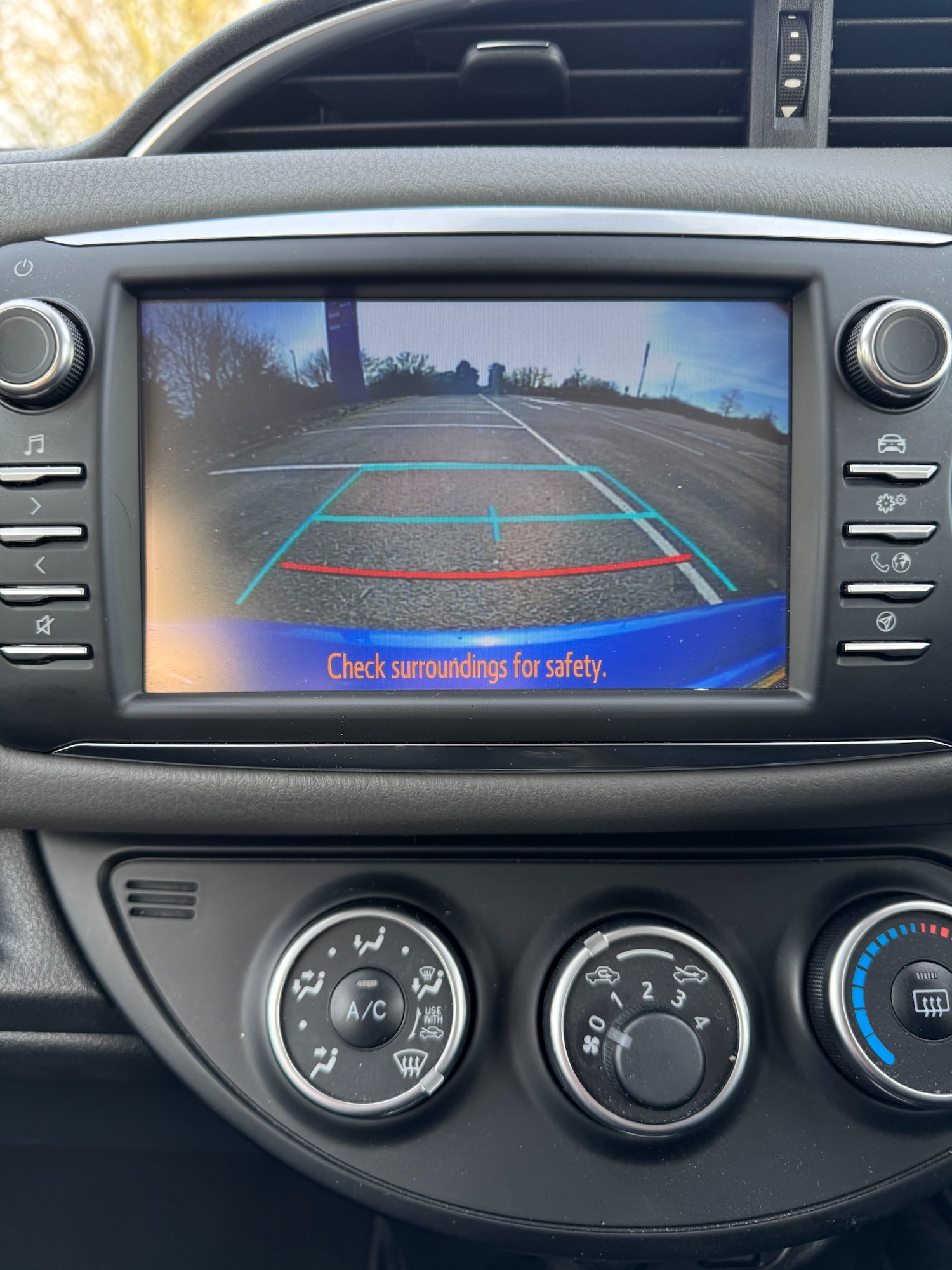 Used Toyota Yaris 2019 for sale - 77584032: Photo 21