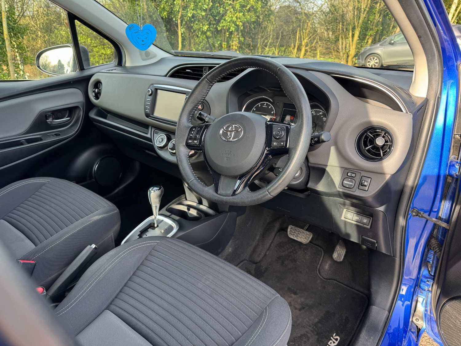 Used Toyota Yaris 2019 for sale - 77584032: Photo 22