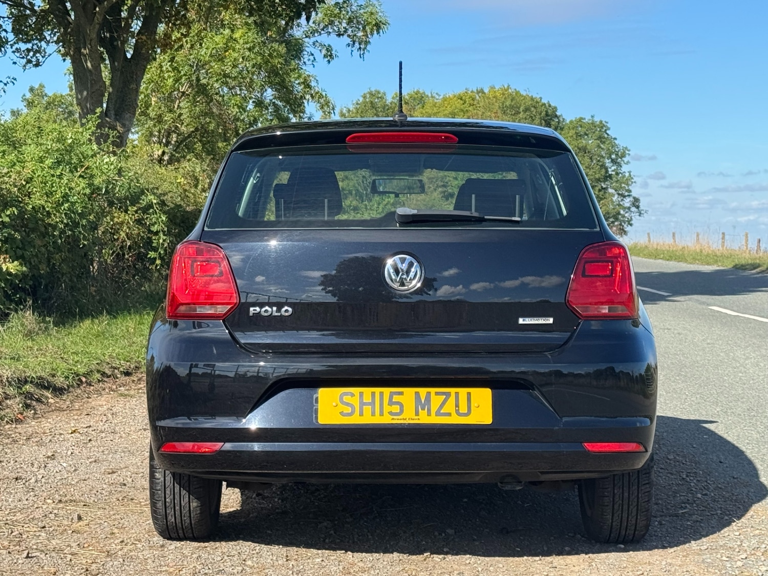 Used Volkswagen Polo 2015 for sale - 76092178: Photo 14