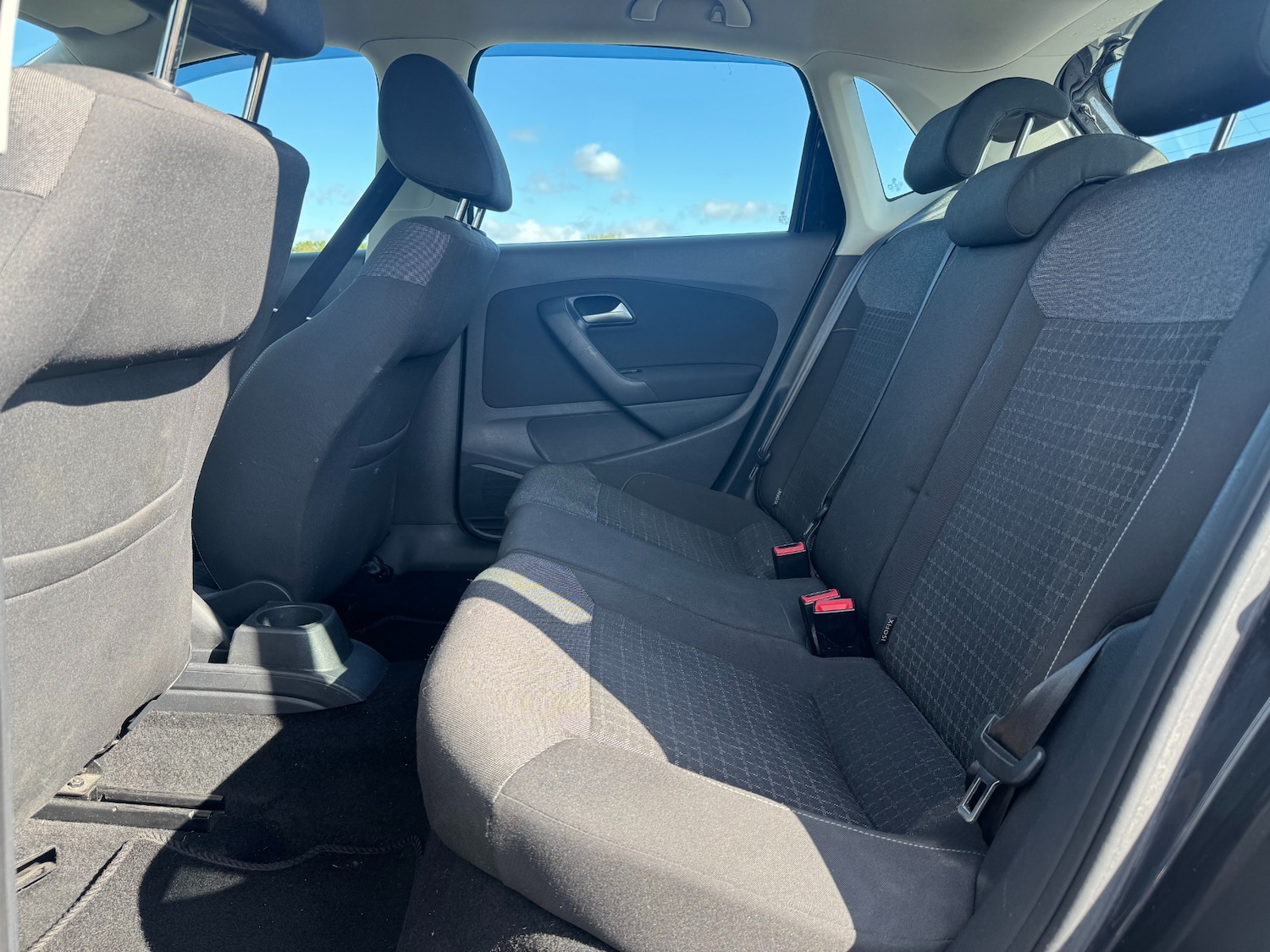 Used Volkswagen Polo 2015 for sale - 76092178: Photo 19