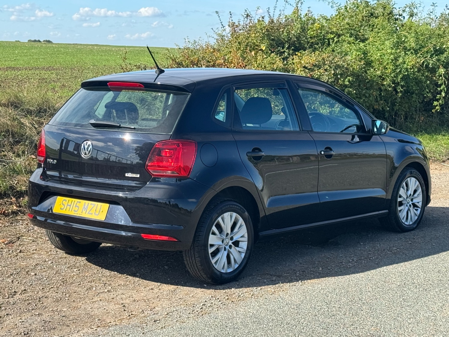 Used Volkswagen Polo 2015 for sale - 76092178: Photo 5