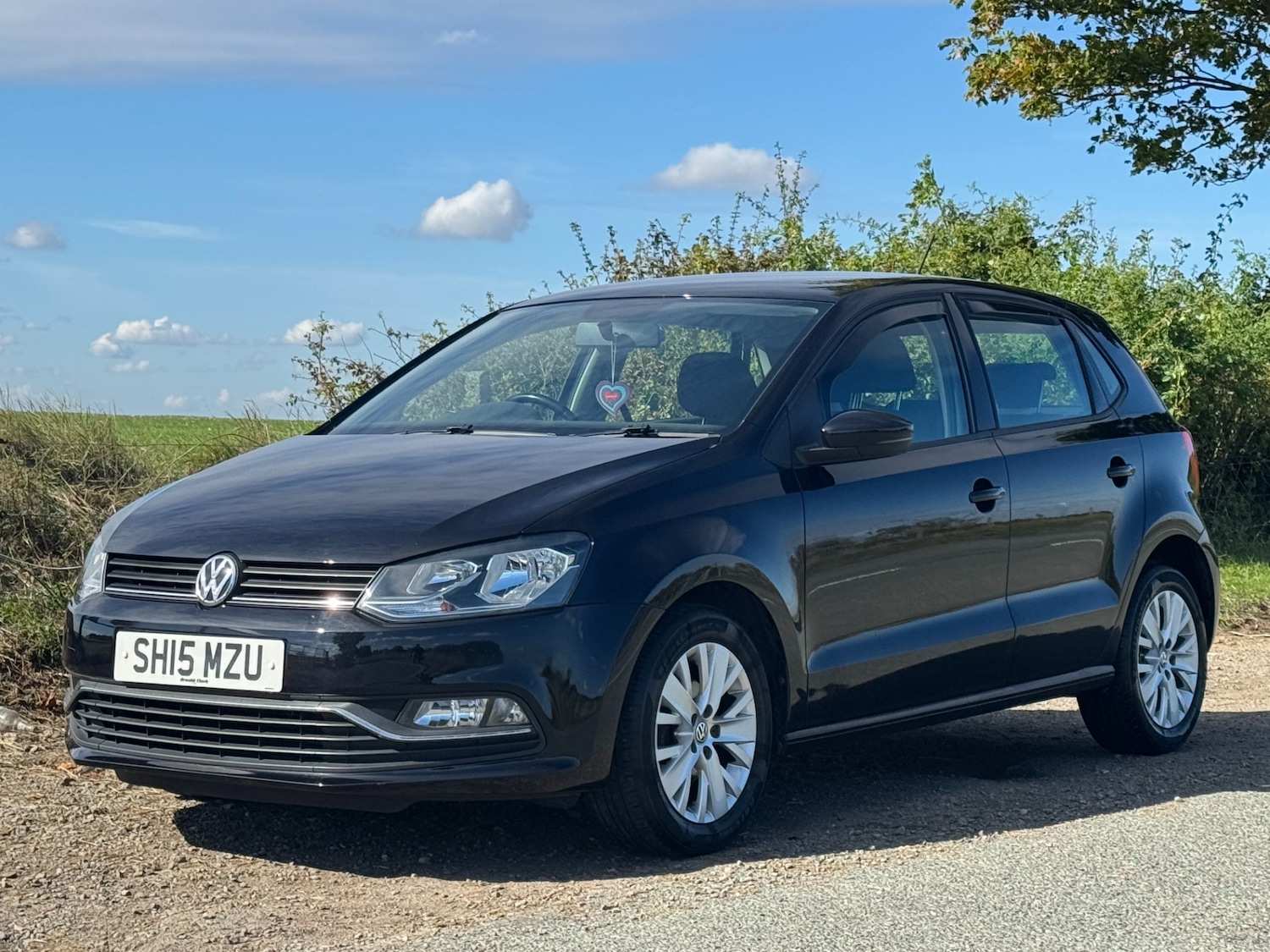 Used Volkswagen Polo 2015 for sale - 76092178: Photo 9