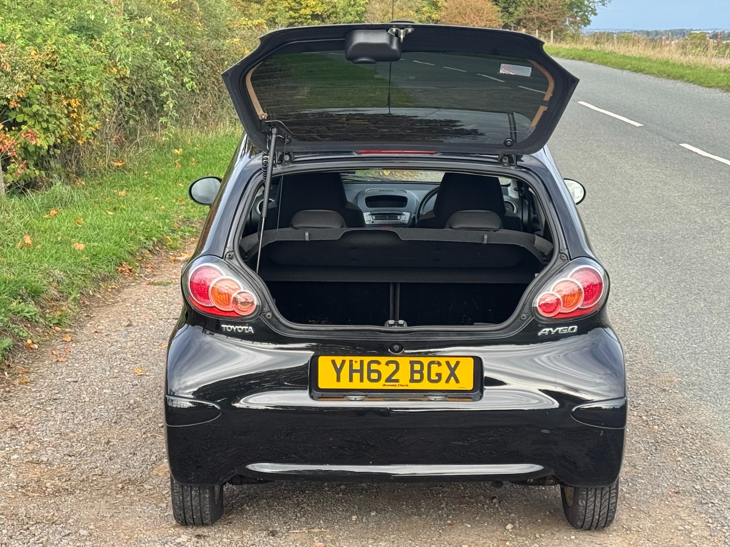 Used Toyota AYGO 2012 for sale - 77236958: Photo 17