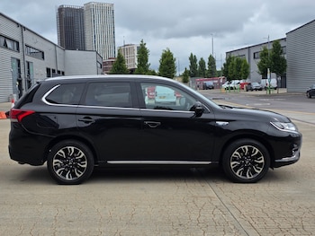 Used Mitsubishi Outlander 2015 for sale - 75631440: Photo