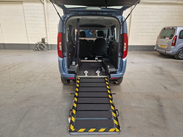 Used Fiat Doblo 2018 for sale - 74733287: Photo 25
