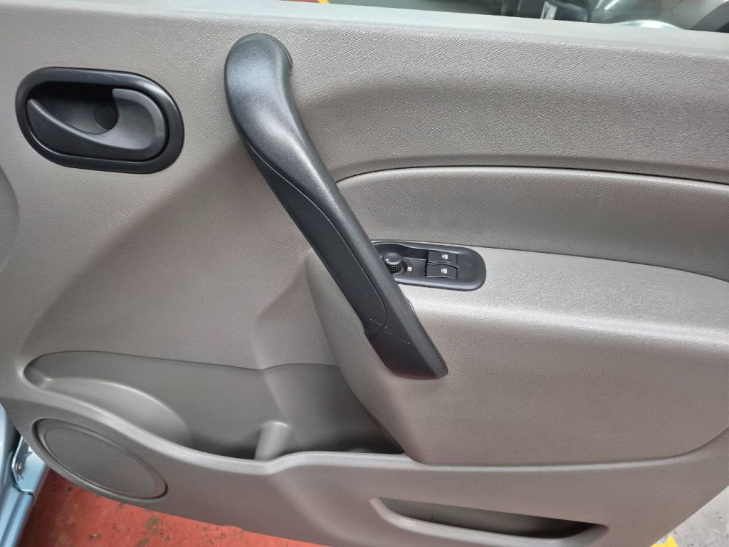 Used Renault Kangoo 2011 for sale - 76877708: Photo 18