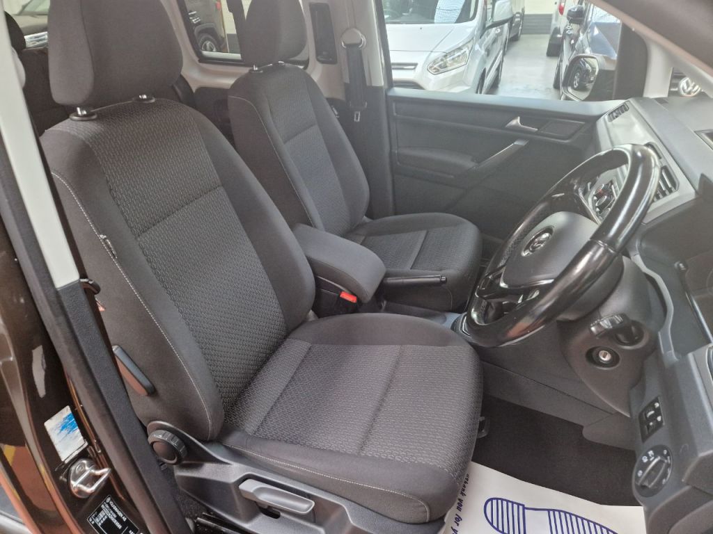 Used Volkswagen Caddy Maxi Life 2016 for sale - 77679898: Photo 15