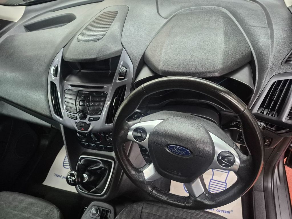 Used Ford Grand Tourneo Connect 2017 for sale - 76205835: Photo 17