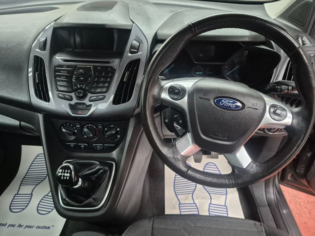 Used Ford Grand Tourneo Connect 2017 for sale - 76205835: Photo 19