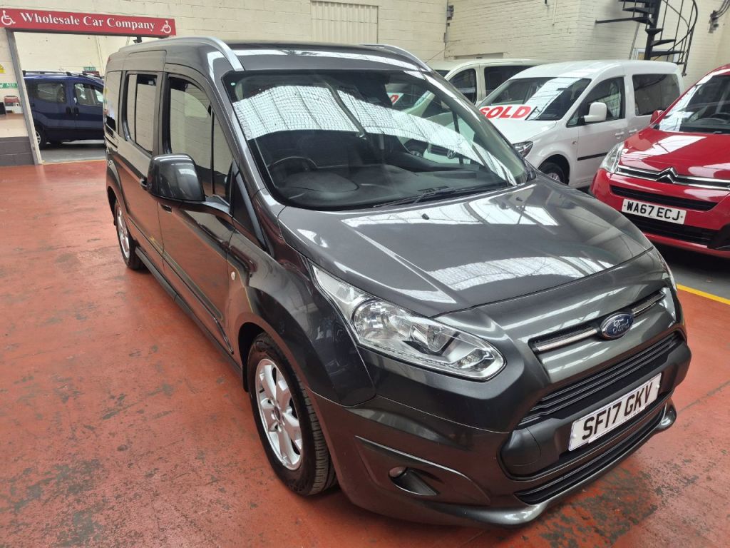 Used Ford Grand Tourneo Connect 2017 for sale - 76205835: Photo 2