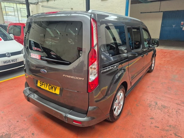 Used Ford Grand Tourneo Connect 2017 for sale - 76205835: Photo 20