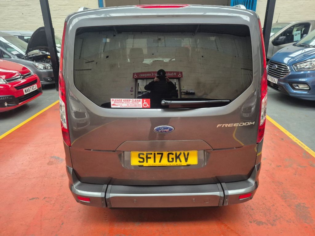 Used Ford Grand Tourneo Connect 2017 for sale - 76205835: Photo 22