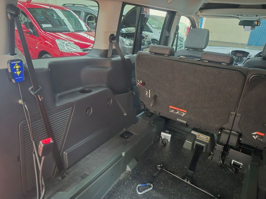 Used Ford Grand Tourneo Connect 2017 for sale - 76205835: Photo 25