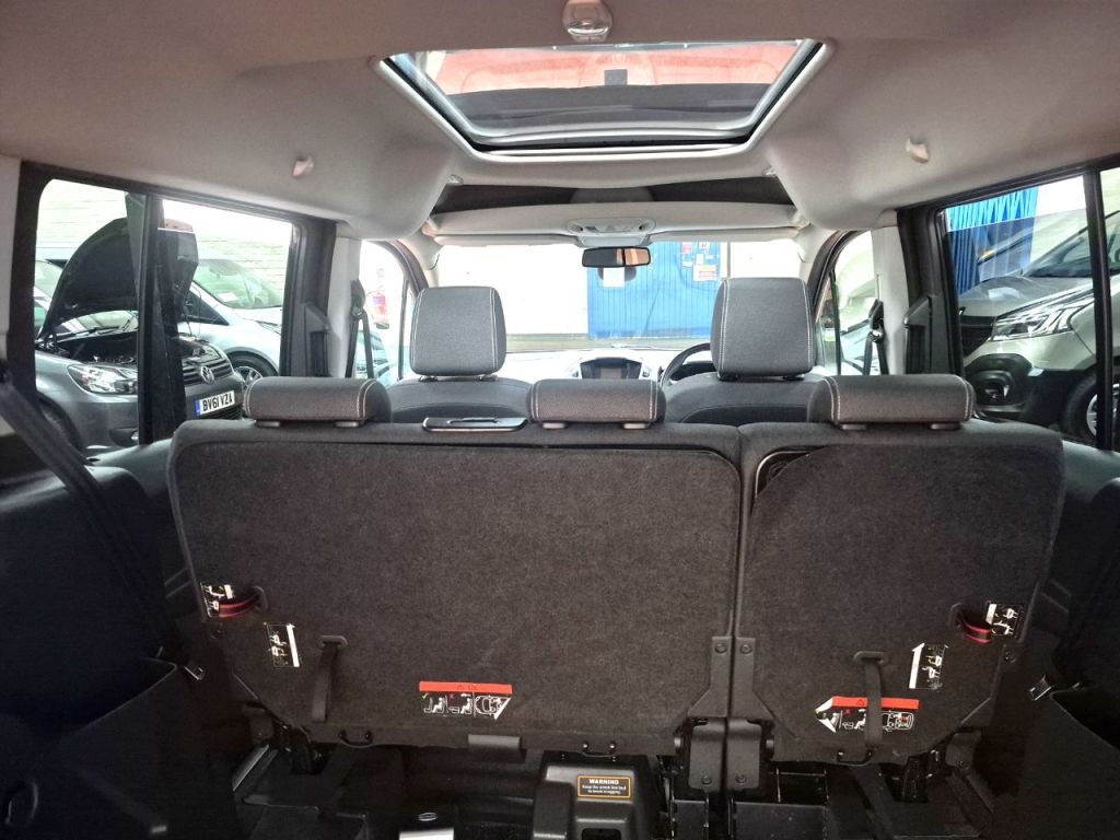 Used Ford Grand Tourneo Connect 2017 for sale - 76205835: Photo 27