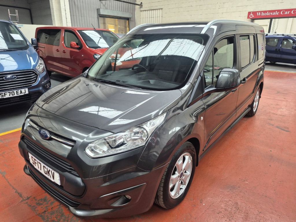 Used Ford Grand Tourneo Connect 2017 for sale - 76205835: Photo 6