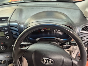 Used Kia Sedona 2011 for sale - 79369800: Photo