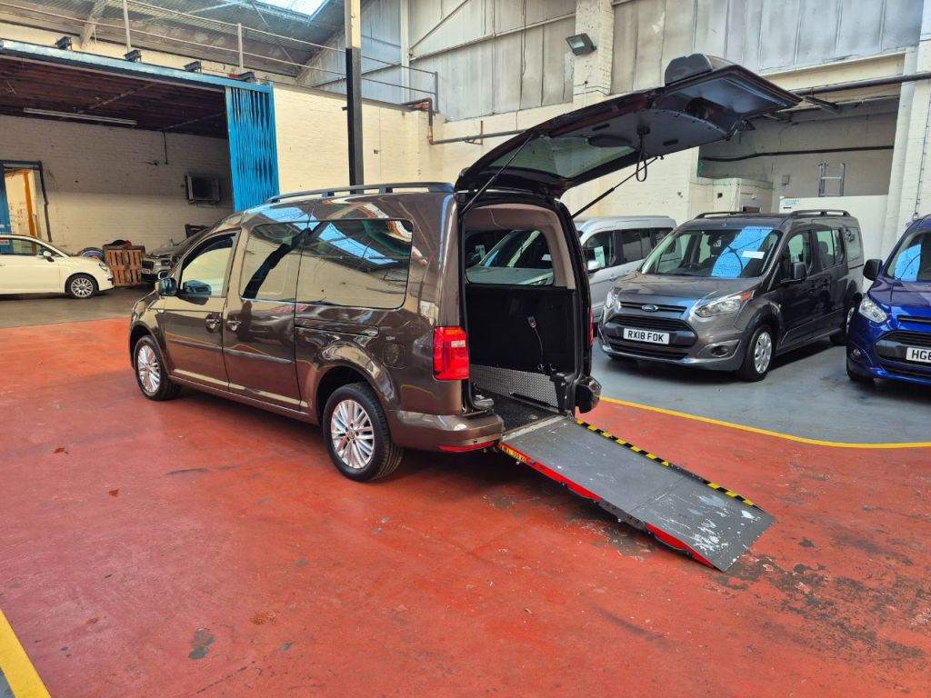 Used Volkswagen Caddy Maxi Life 2018 for sale - 76569370: Photo 29