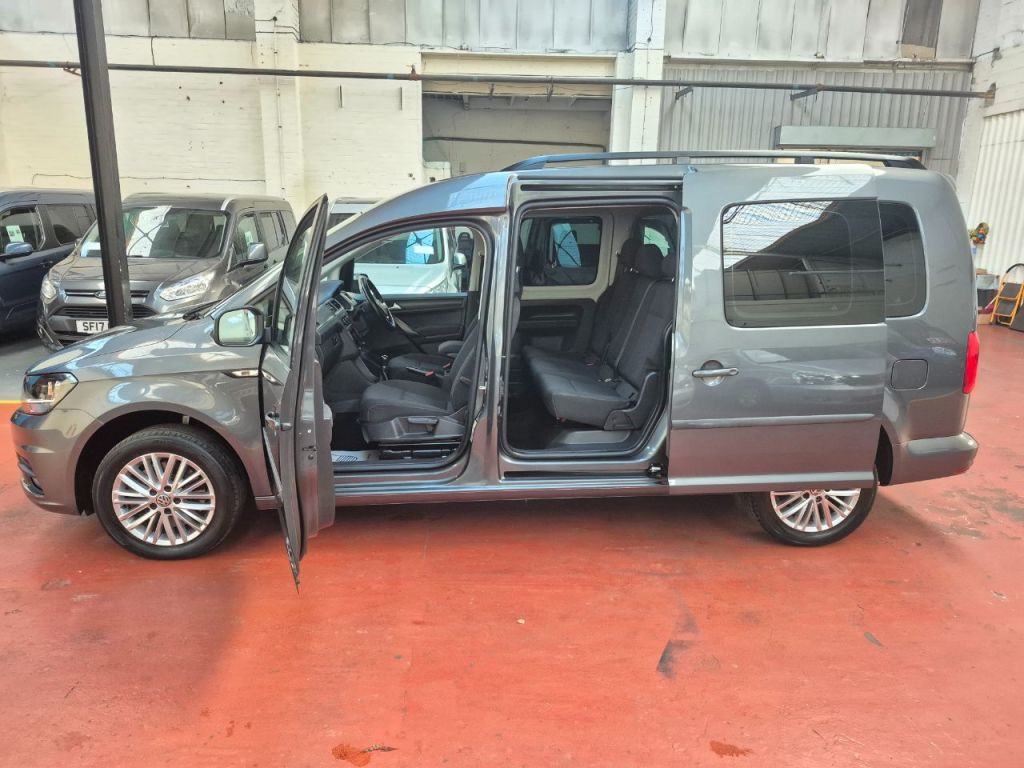 Used Volkswagen Caddy Maxi Life 2018 for sale - 76569370: Photo 7