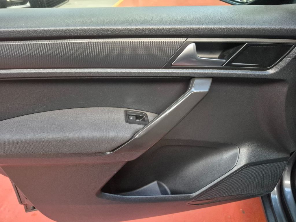 Used Volkswagen Caddy Maxi Life 2019 for sale - 76546078: Photo 15