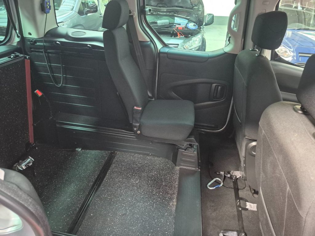 Used Peugeot Partner 2017 for sale - 76637541: Photo 15