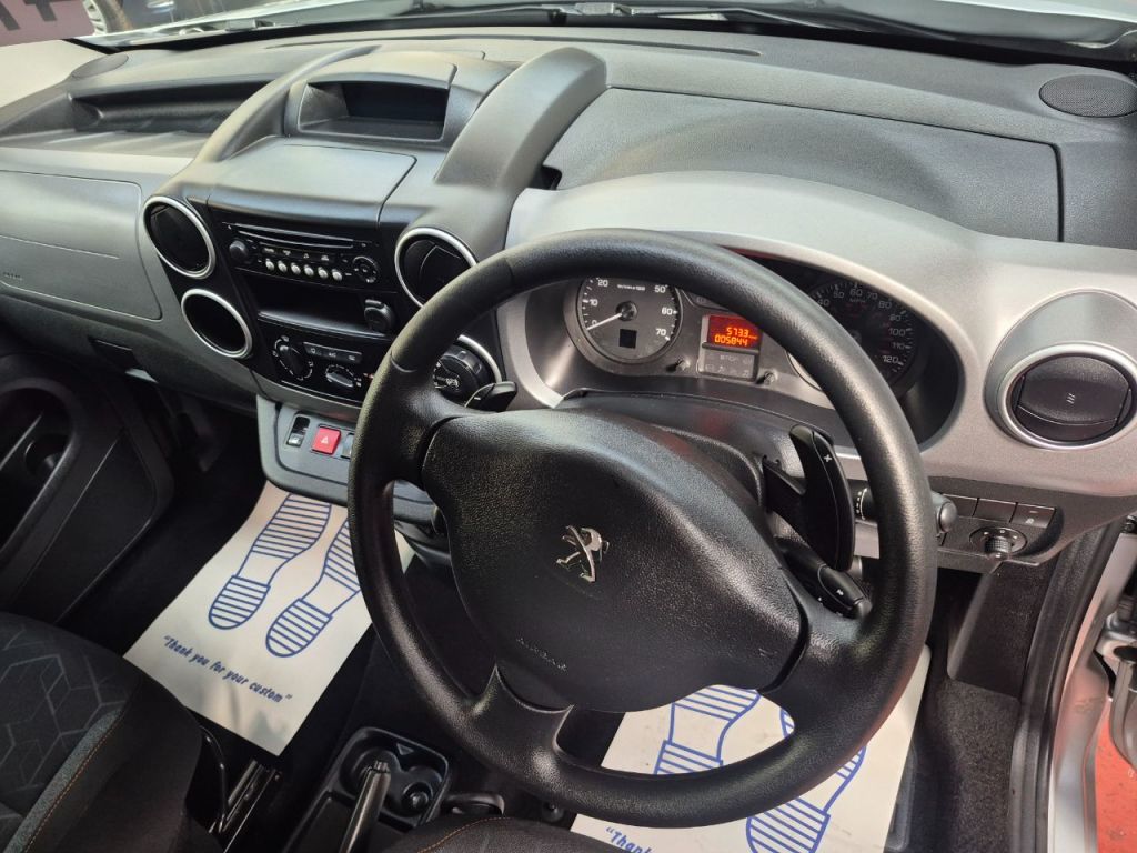 Used Peugeot Partner 2017 for sale - 76637541: Photo 17