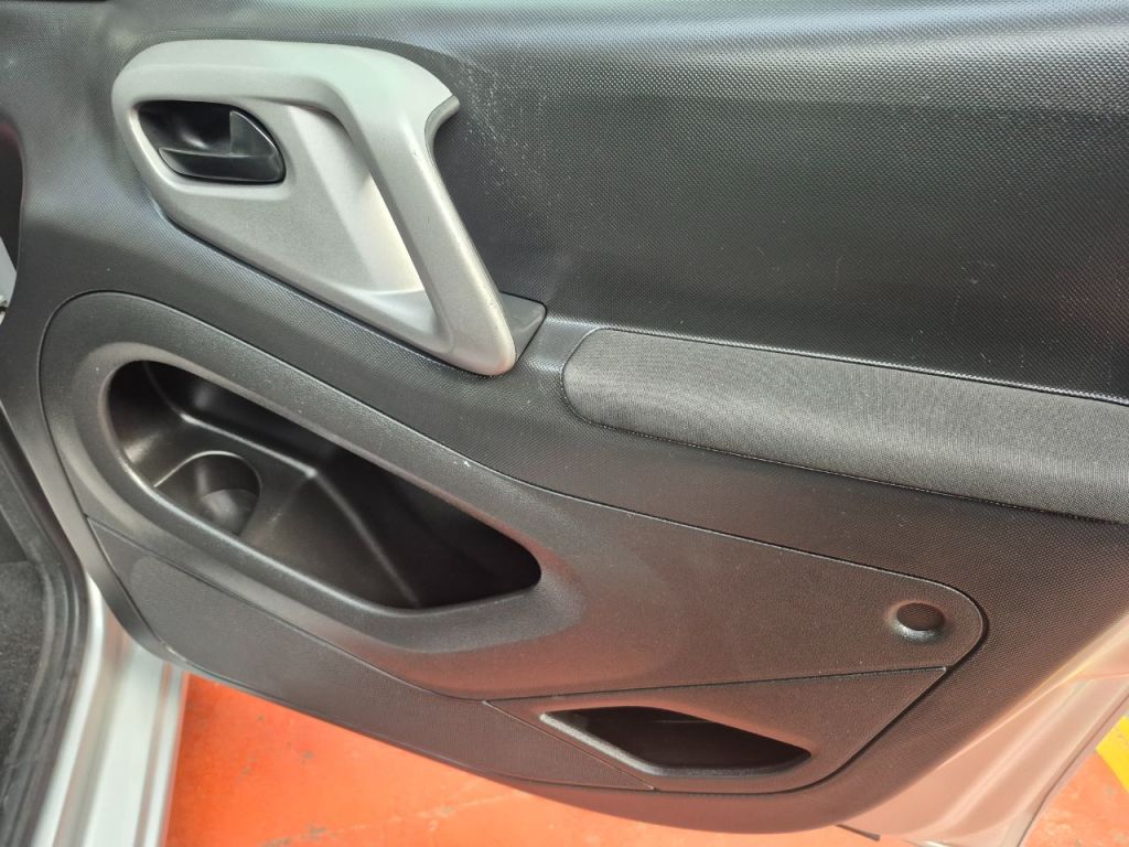 Used Peugeot Partner 2017 for sale - 76637541: Photo 18