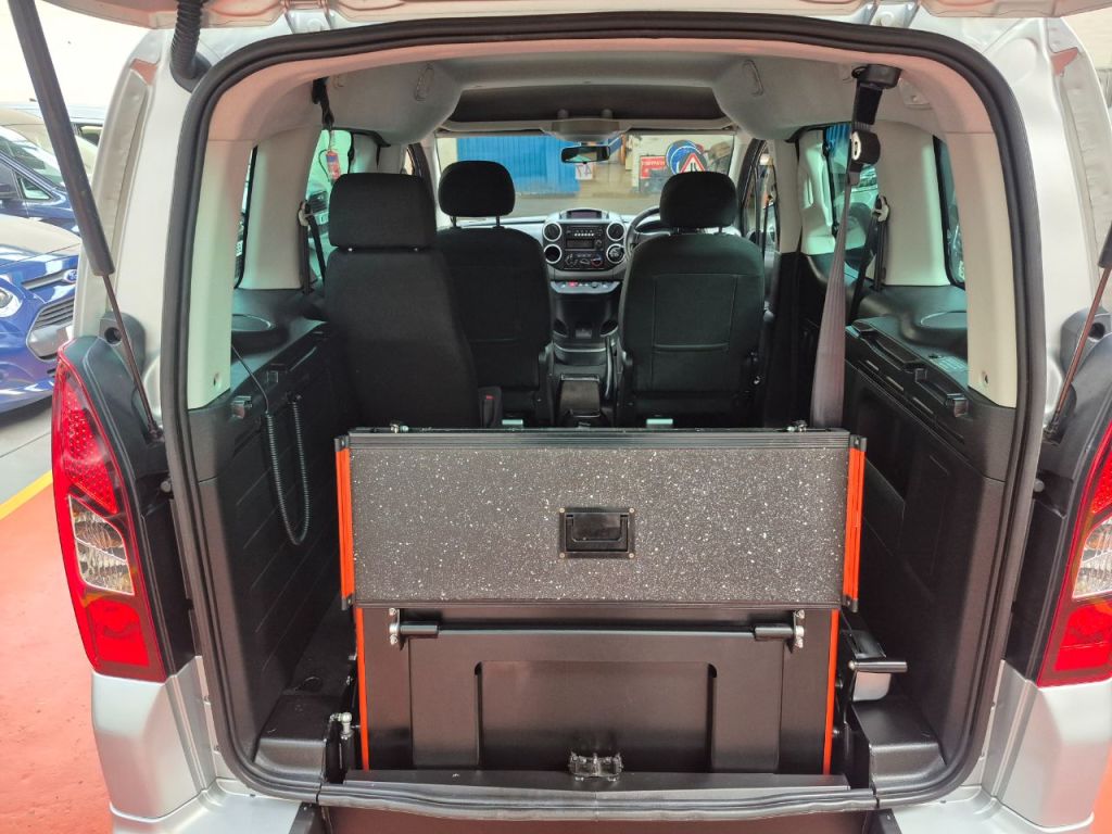 Used Peugeot Partner 2017 for sale - 76637541: Photo 23