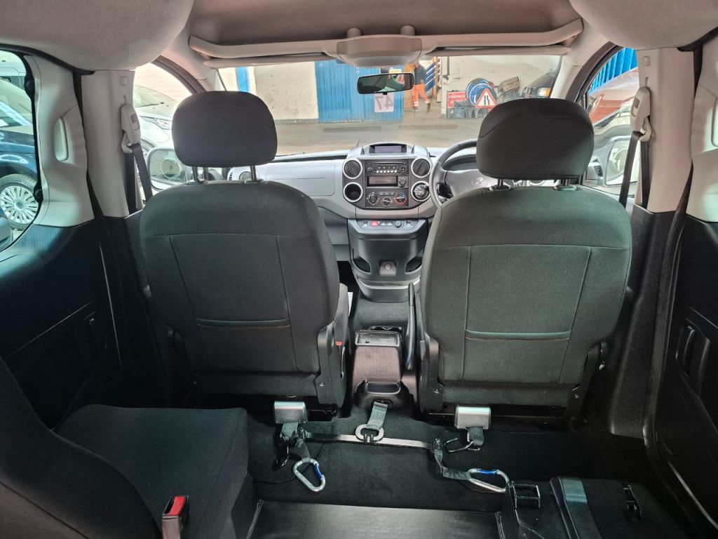 Used Peugeot Partner 2017 for sale - 76637541: Photo 27