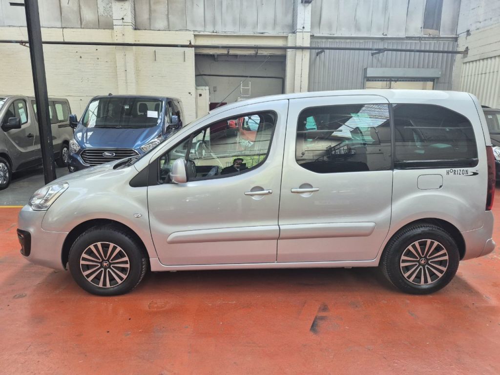 Used Peugeot Partner 2017 for sale - 76637541: Photo 7