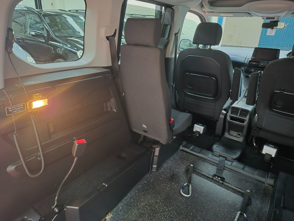 Used Peugeot Rifter 2020 for sale - 76798611: Photo 27