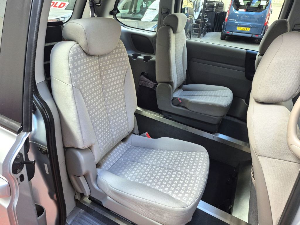 Used Kia Sedona 2011 for sale - 76340421: Photo 18