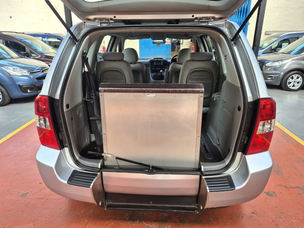 Used Kia Sedona 2011 for sale - 76340421: Photo 26