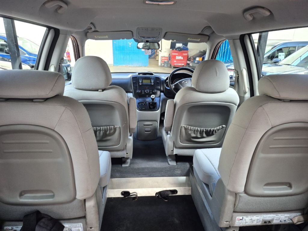 Used Kia Sedona 2011 for sale - 76340421: Photo 30