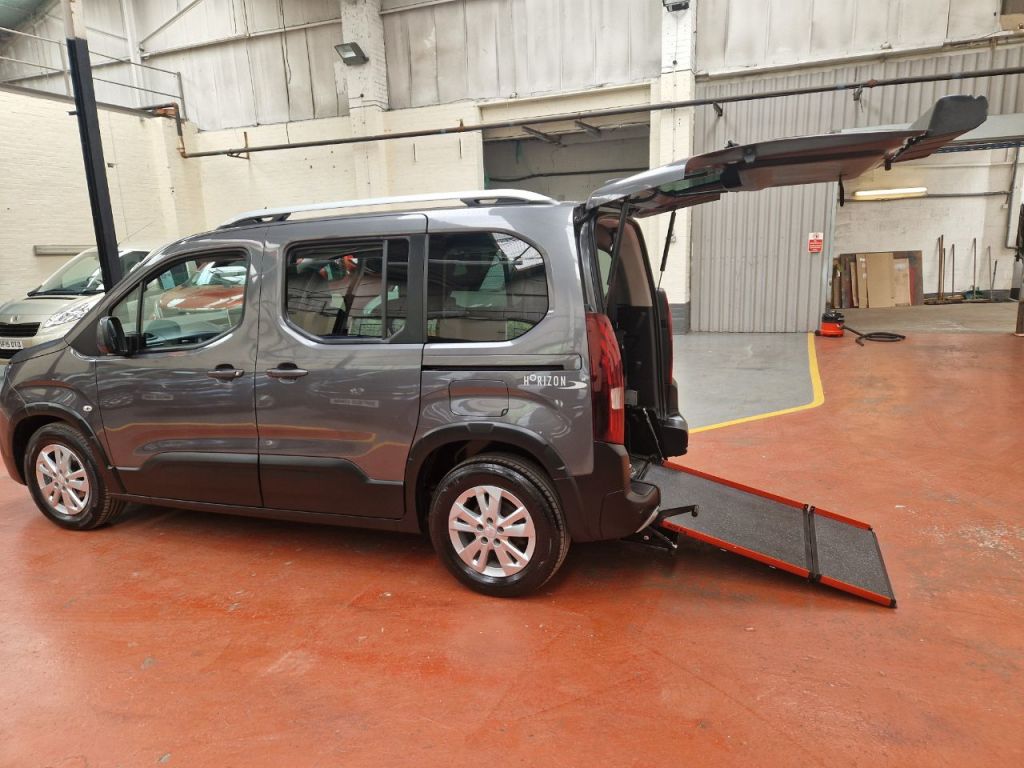 Vehicle 28