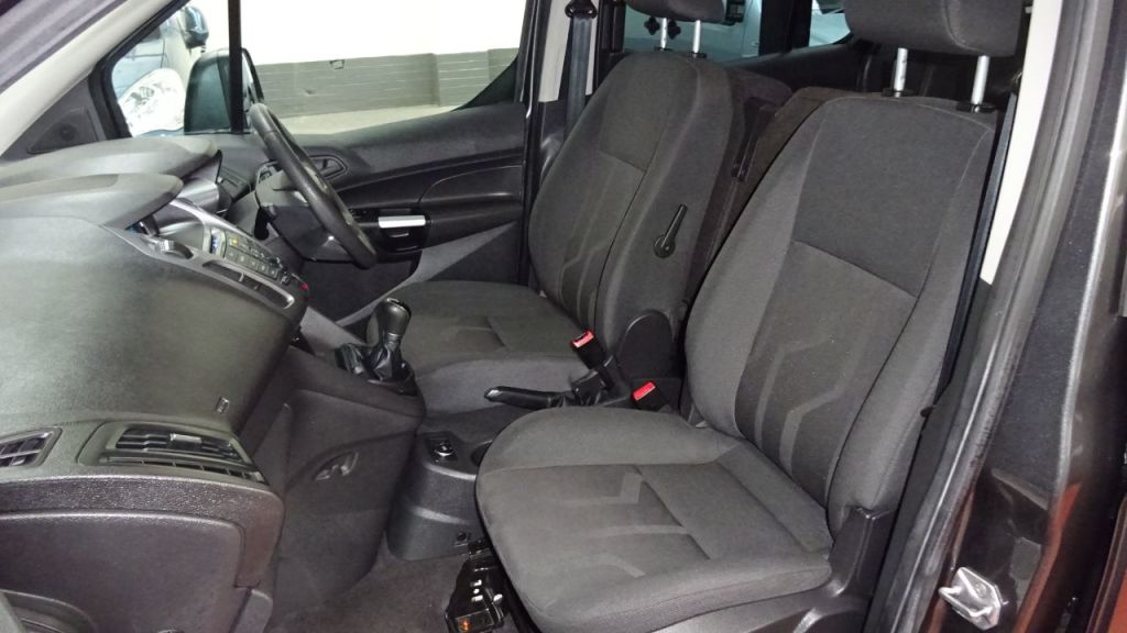Used Ford Grand Tourneo Connect 2017 for sale - 77211659: Photo 14