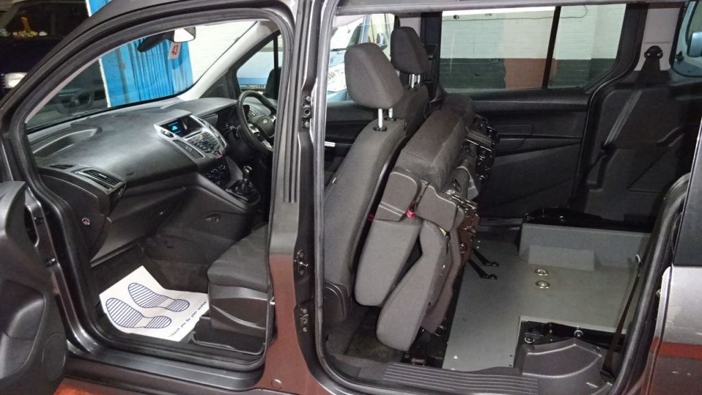 Used Ford Grand Tourneo Connect 2017 for sale - 77211659: Photo 15