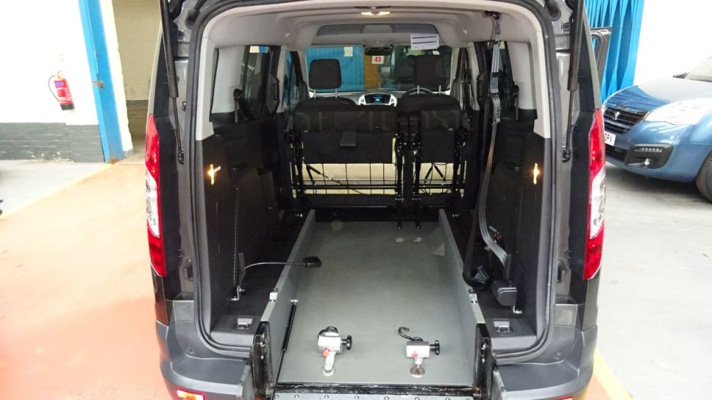 Used Ford Grand Tourneo Connect 2017 for sale - 77211659: Photo 19