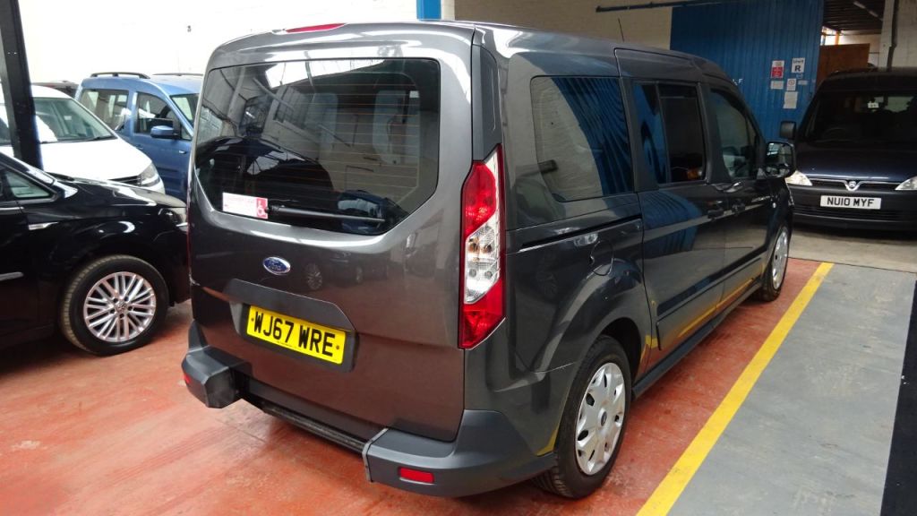 Used Ford Grand Tourneo Connect 2017 for sale - 77211659: Photo 8