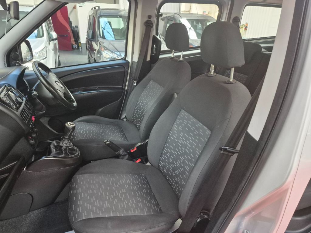 Used Vauxhall Combo 2018 for sale - 76637544: Photo 14